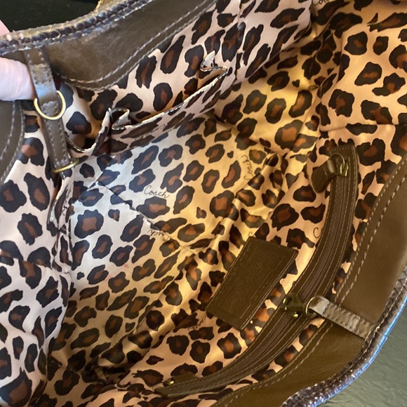 Large dark brown snakeskin print Coach - Picture 3 of 4
